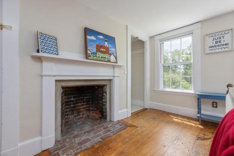 199 Middle Road Falmouth ME 04105