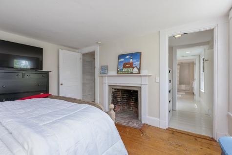 199 Middle Road Falmouth ME 04105