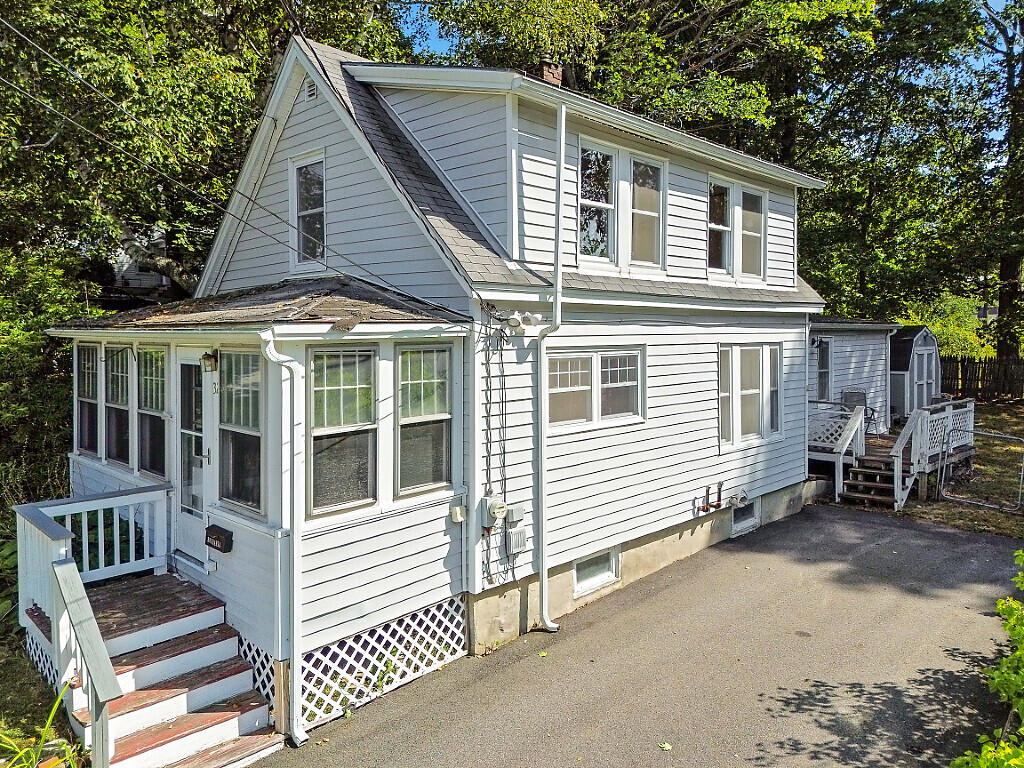 32 Murray Street Augusta ME 04330