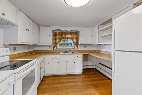 32 Murray Street Augusta ME 04330