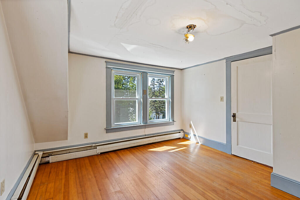 32 Murray Street Augusta ME 04330