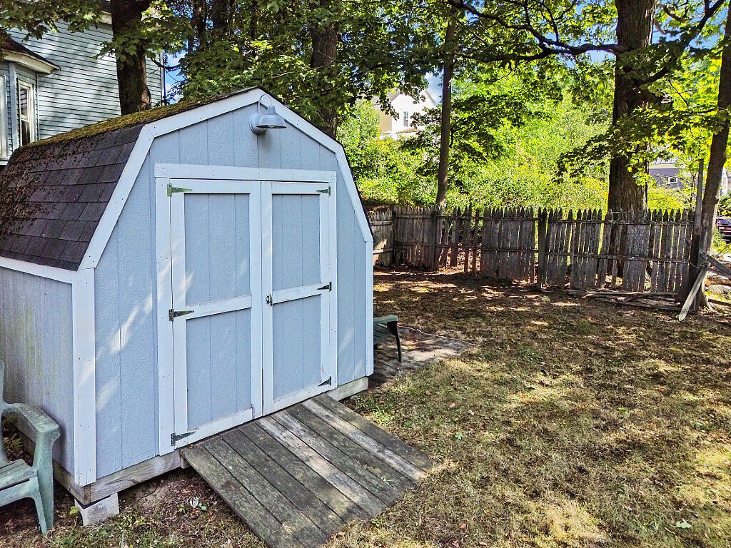 32 Murray Street Augusta ME 04330