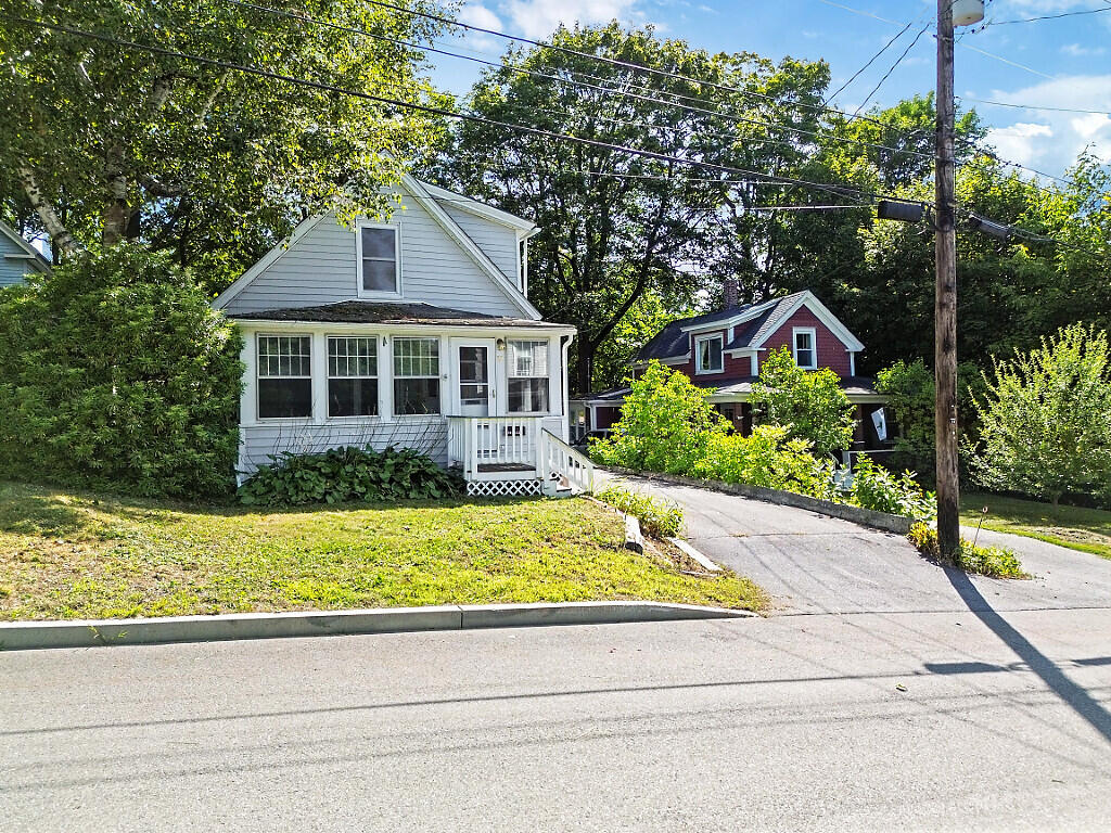 32 Murray Street Augusta ME 04330