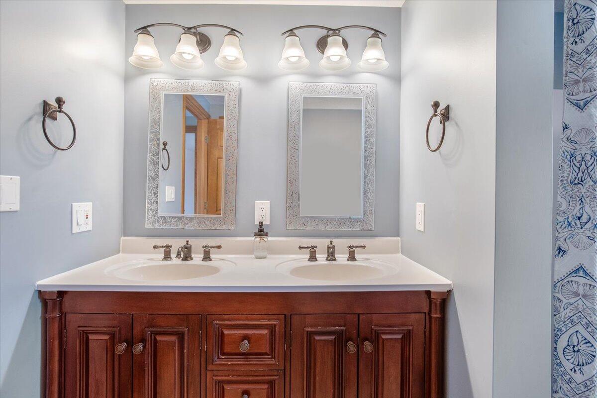 54 A To Z Road Greene ME 04236