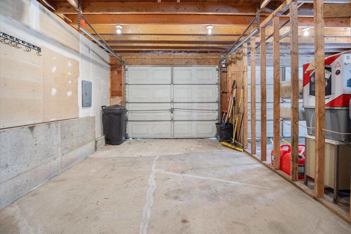 54 A To Z Road Greene ME 04236