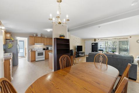 4 Arundel Avenue Lisbon ME 04250