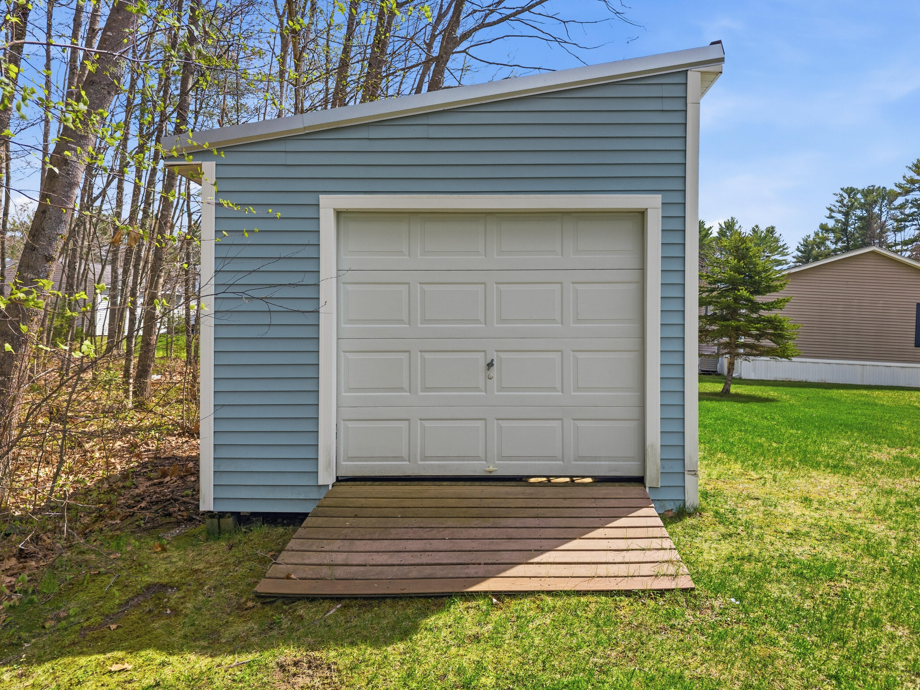 4 Arundel Avenue Lisbon ME 04250