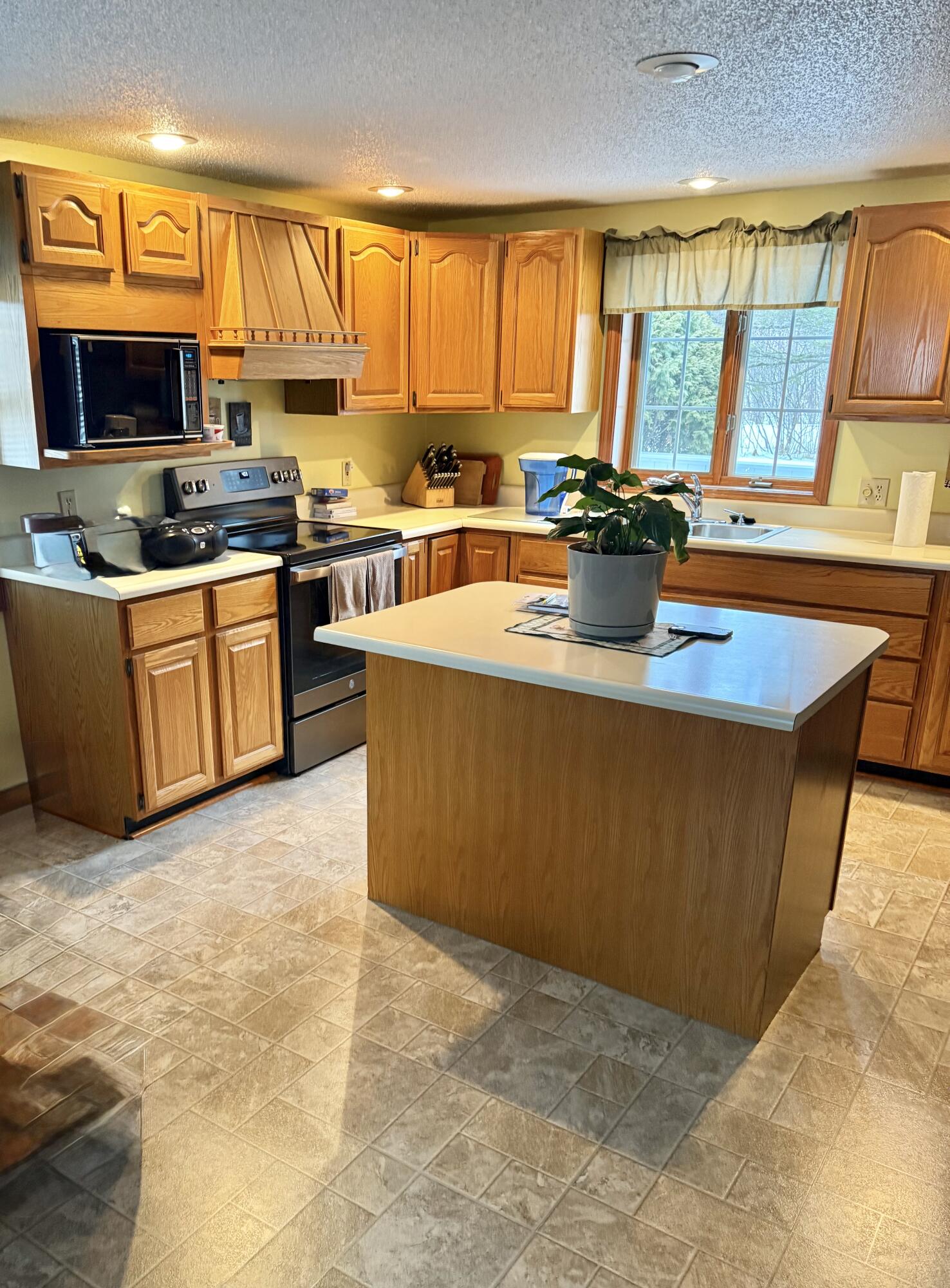 851 Main Street Madawaska ME 04756