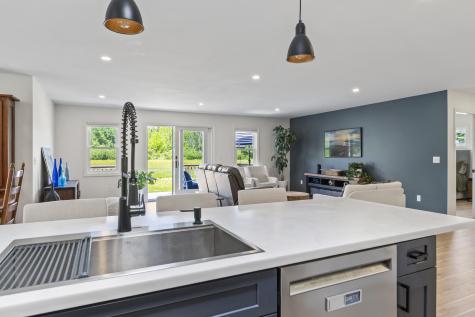 25 Royale Drive Sidney ME 04330