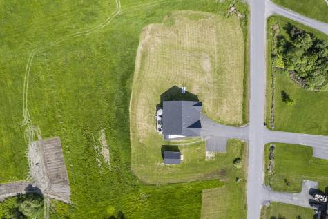 25 Royale Drive Sidney ME 04330