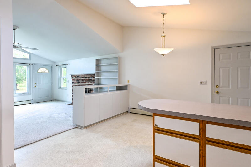 10 Jeffrey Avenue Saco ME 04072