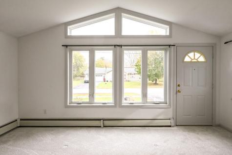 10 Jeffrey Avenue Saco ME 04072