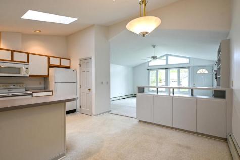 10 Jeffrey Avenue Saco ME 04072