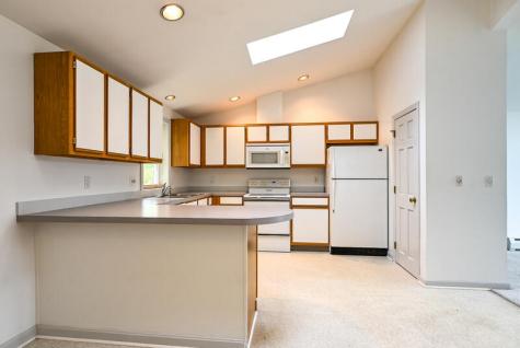 10 Jeffrey Avenue Saco ME 04072