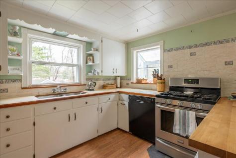 90 Pearl Street Camden ME 04843