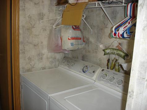 15 Ofarrell Street Topsham ME 04086