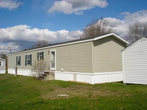 15 Ofarrell Street Topsham ME 04086