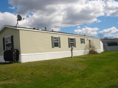 15 Ofarrell Street Topsham ME 04086