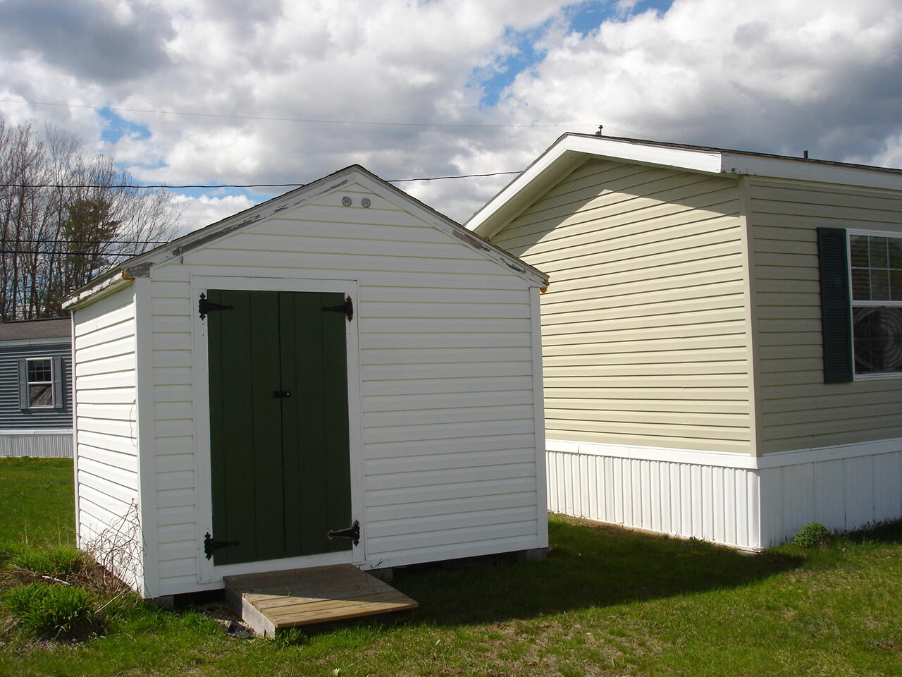 15 Ofarrell Street Topsham ME 04086