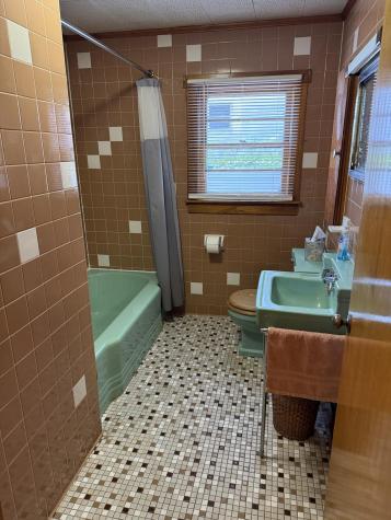 26 Pleasant Street Millinocket ME 04462