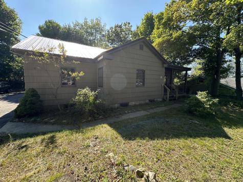 26 Pleasant Street Millinocket ME 04462