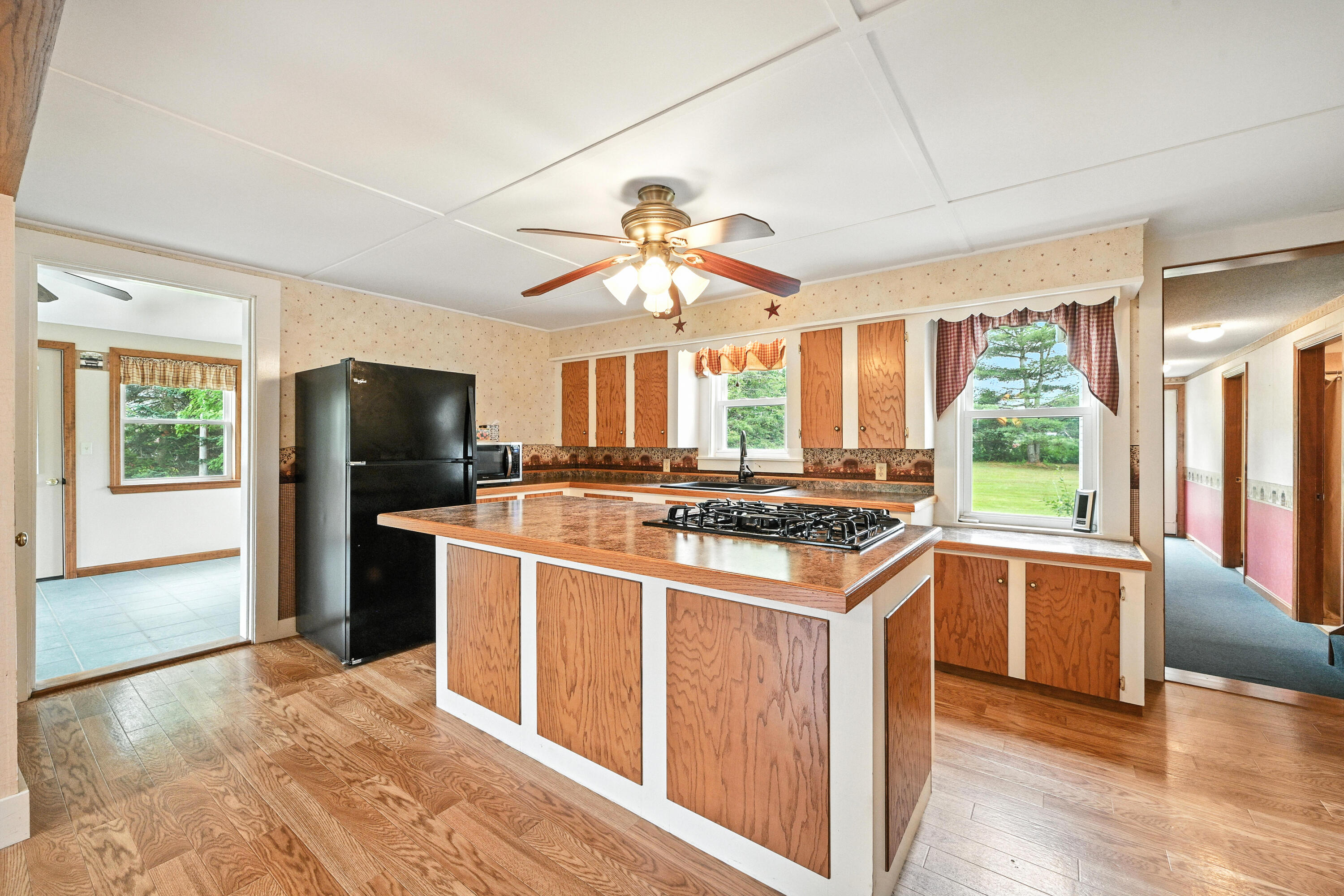 23 West Street Benton ME 04901