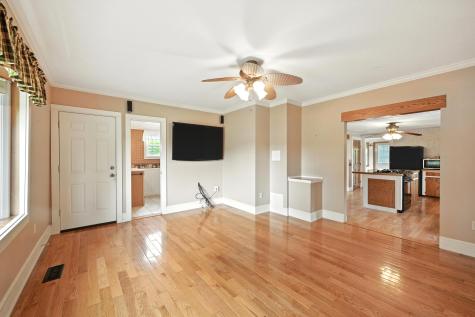 23 West Street Benton ME 04901