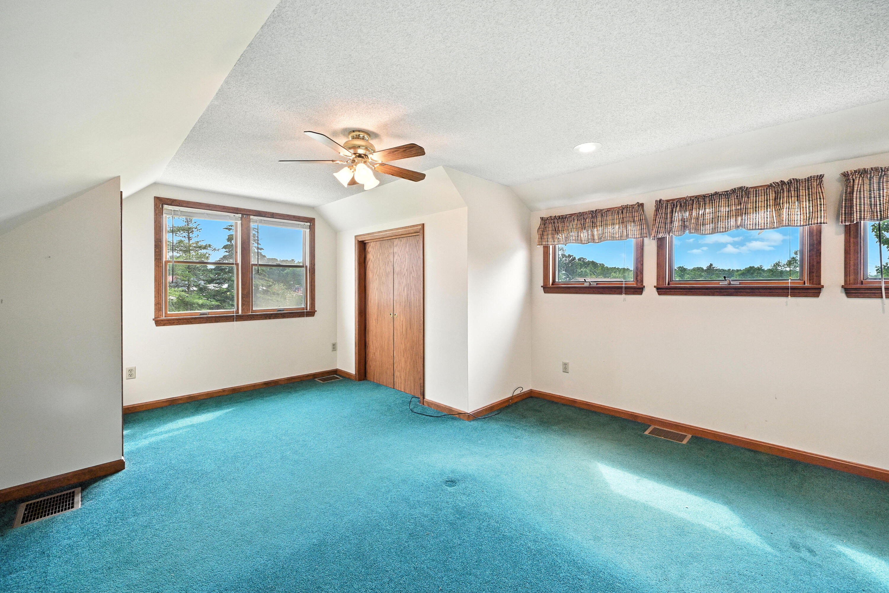 23 West Street Benton ME 04901