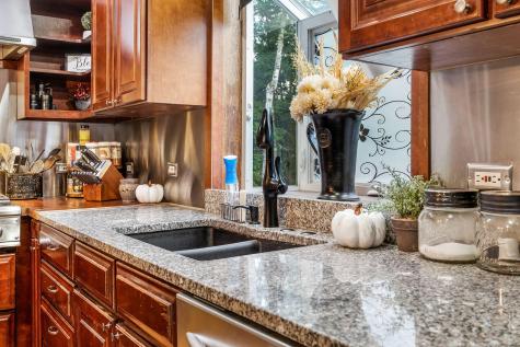 35 Furrough Lane Lincoln ME 04457