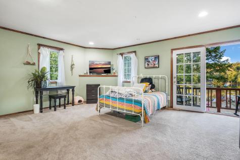 35 Furrough Lane Lincoln ME 04457