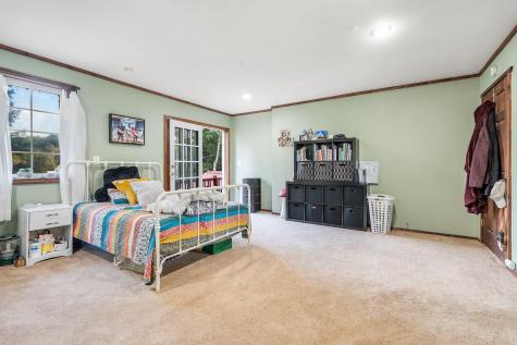 35 Furrough Lane Lincoln ME 04457