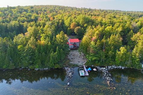 35 Furrough Lane Lincoln ME 04457