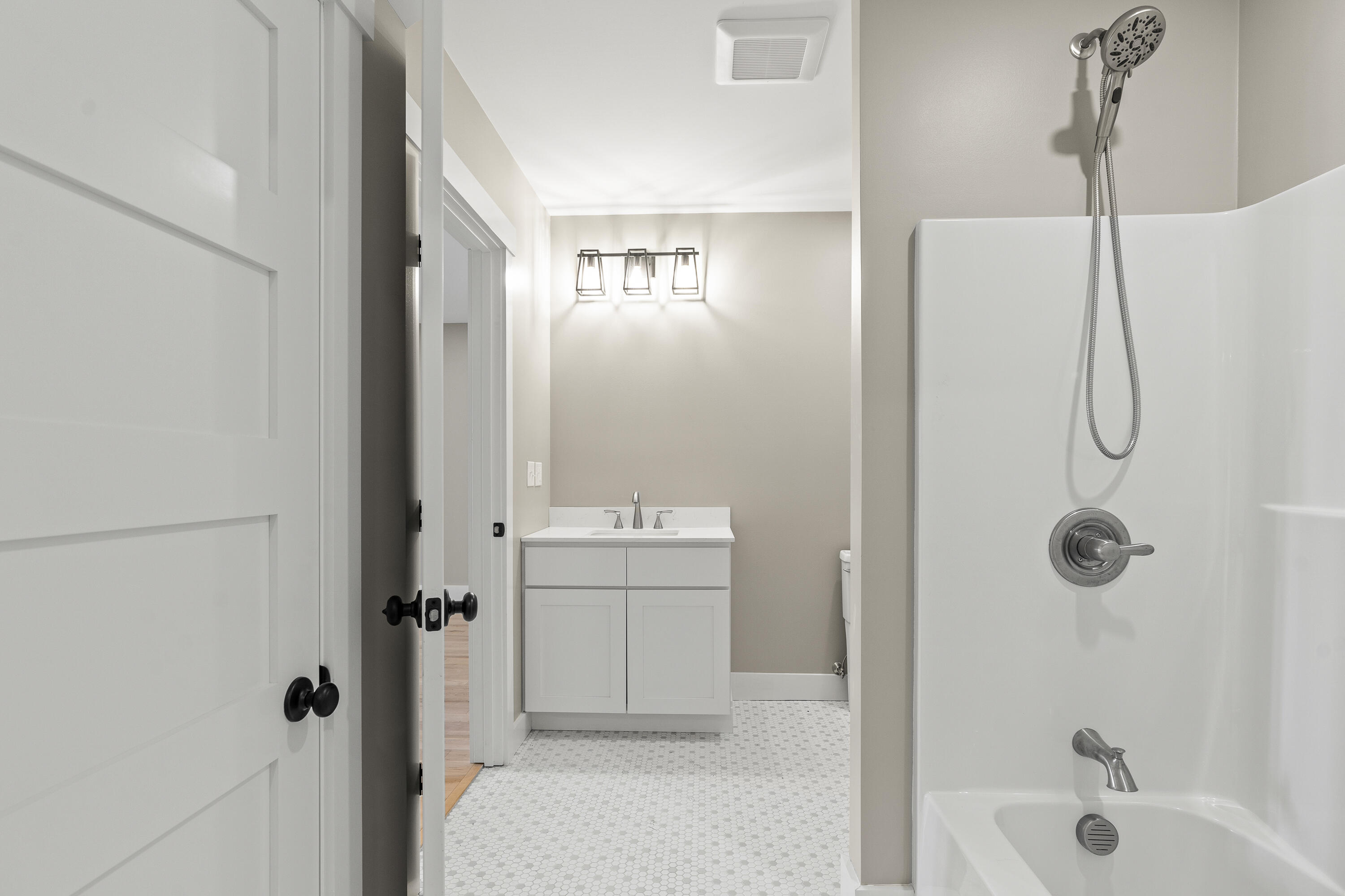 31 Viking Way Bristol ME 04539