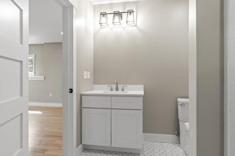 31 Viking Way Bristol ME 04539