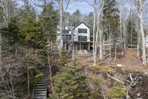 31 Viking Way Bristol ME 04539