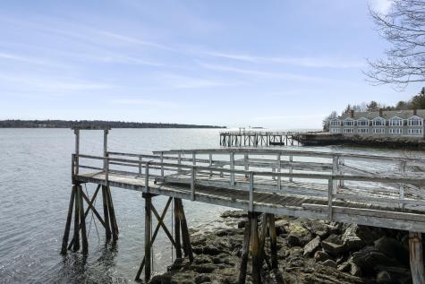 31 Viking Way Bristol ME 04539