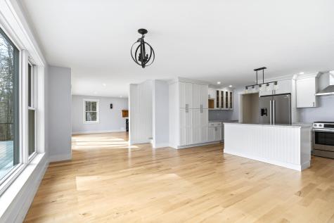 31 Viking Way Bristol ME 04539