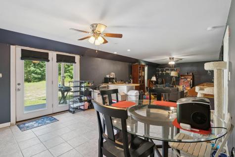 1569 Roosevelt Trail Raymond ME 04071