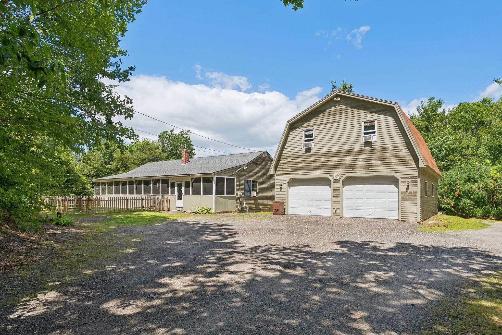 1569 Roosevelt Trail Raymond ME 04071