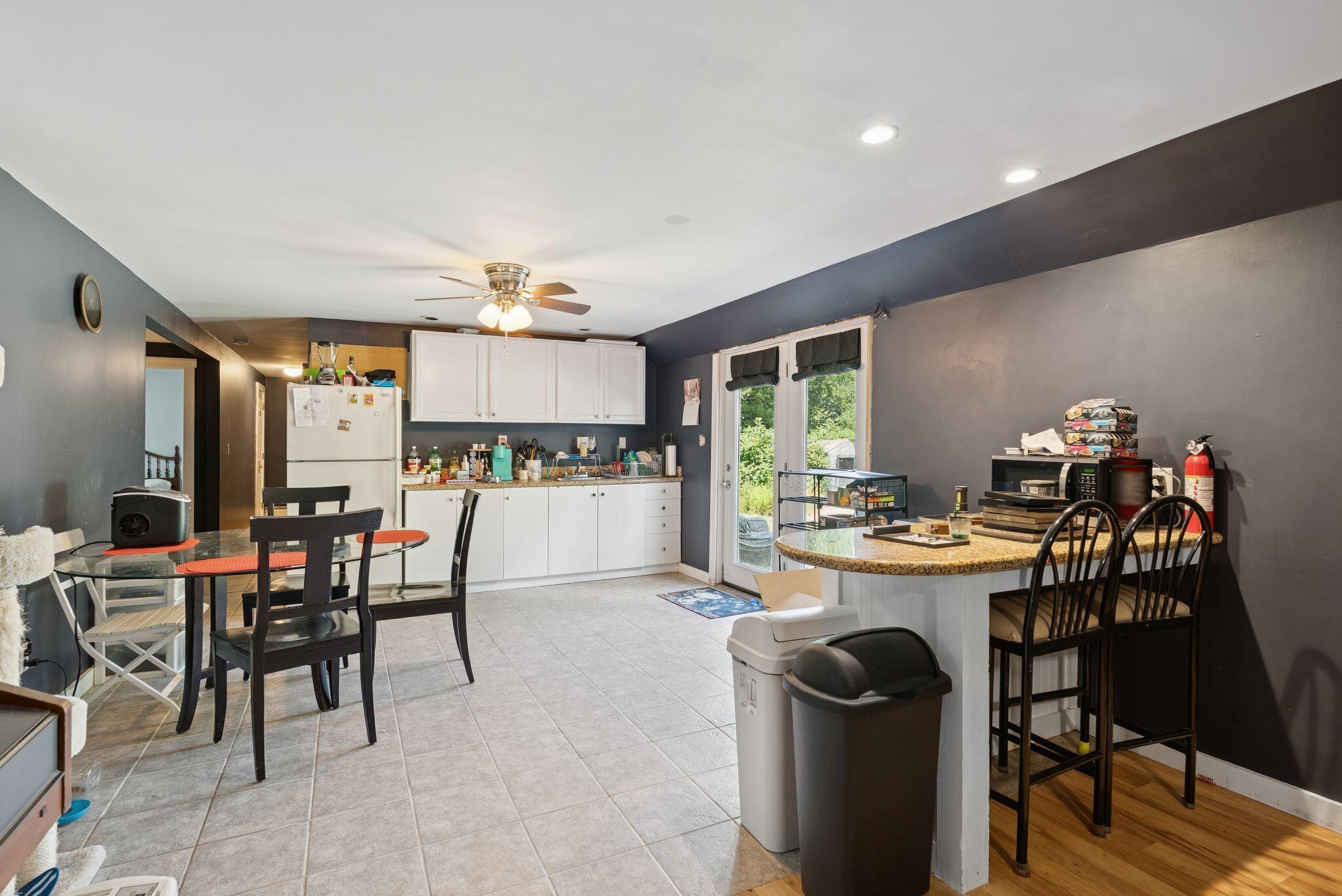 1569 Roosevelt Trail Raymond ME 04071