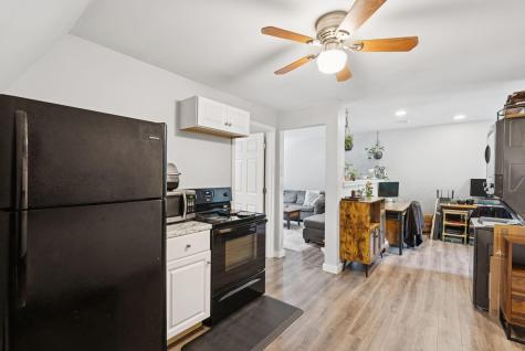 1569 Roosevelt Trail Raymond ME 04071