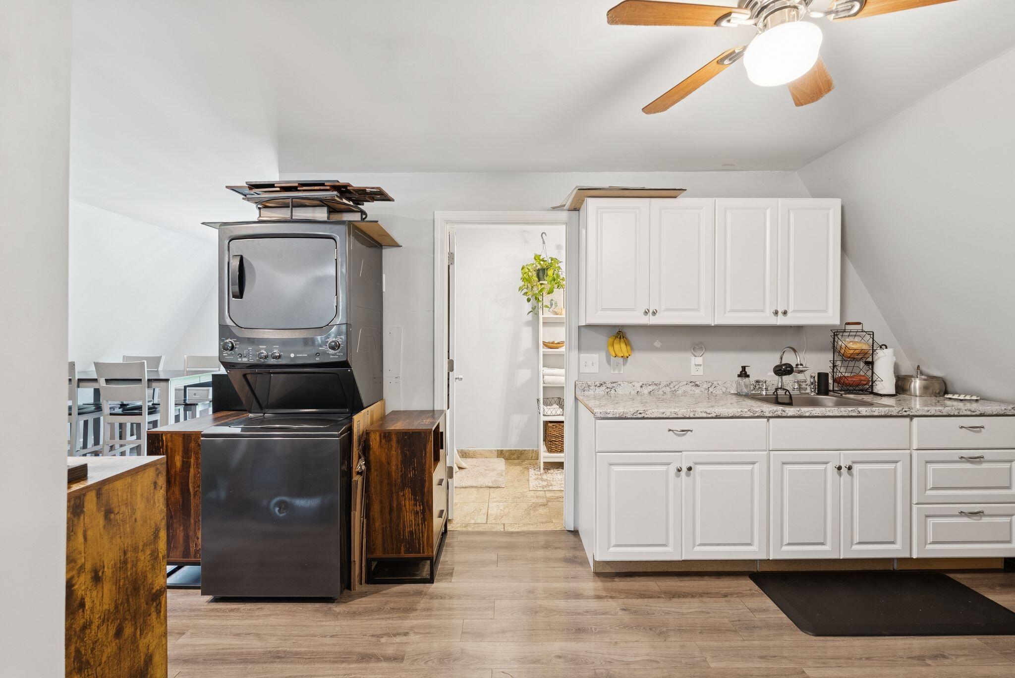 1569 Roosevelt Trail Raymond ME 04071