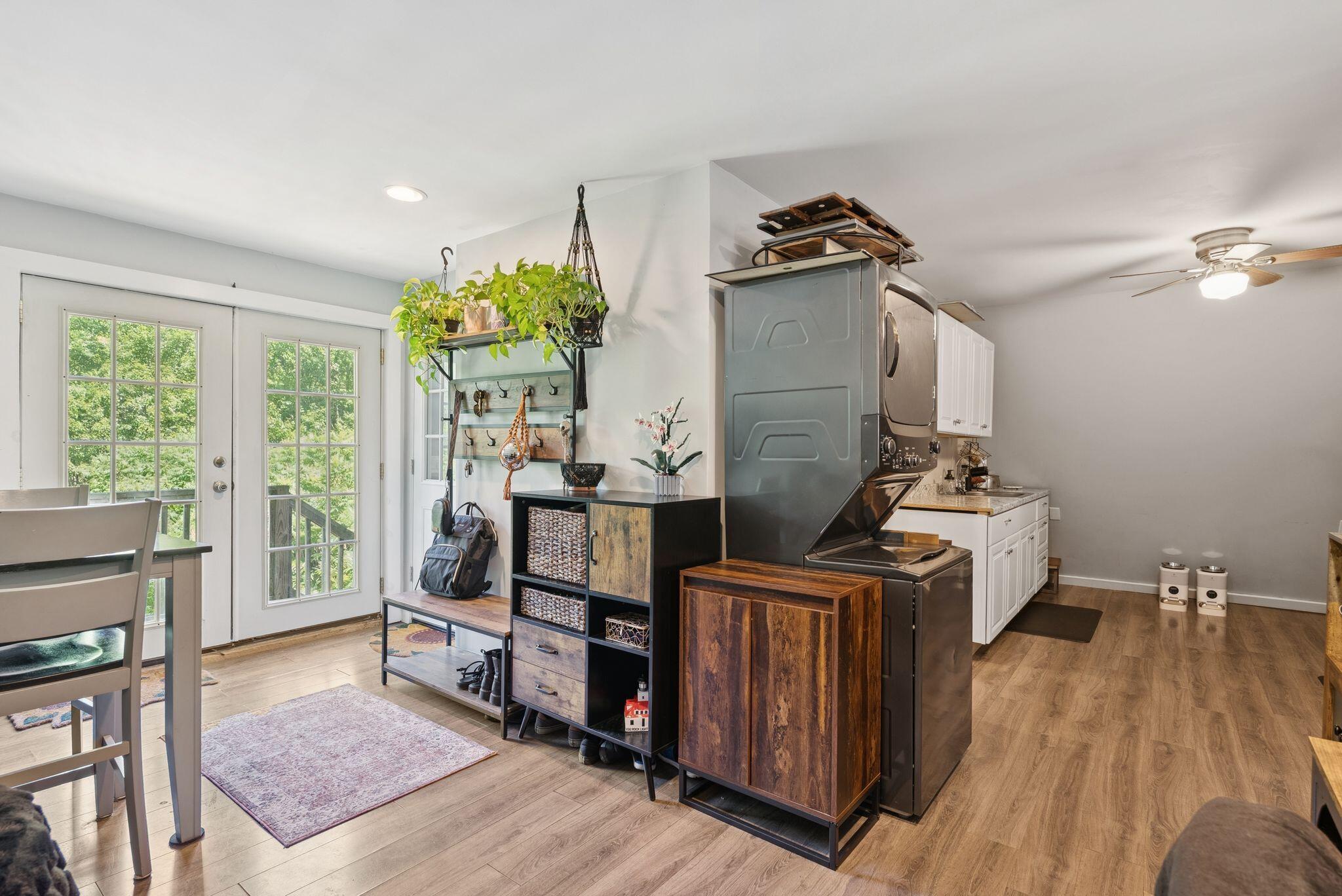 1569 Roosevelt Trail Raymond ME 04071