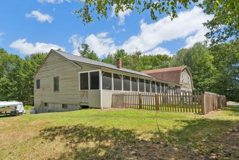 1569 Roosevelt Trail Raymond ME 04071