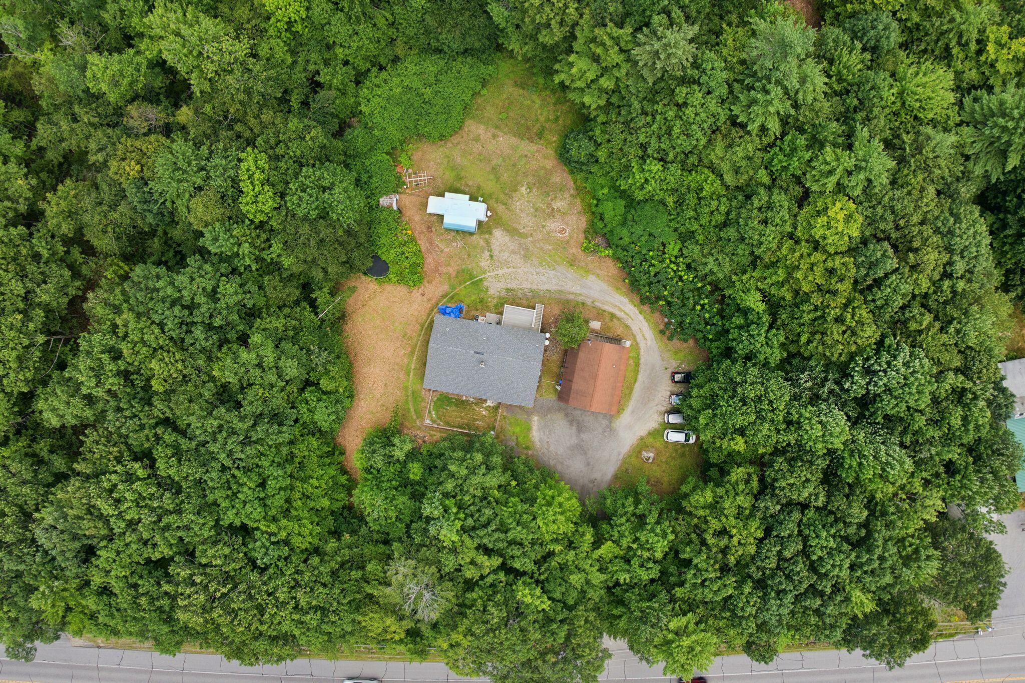 1569 Roosevelt Trail Raymond ME 04071