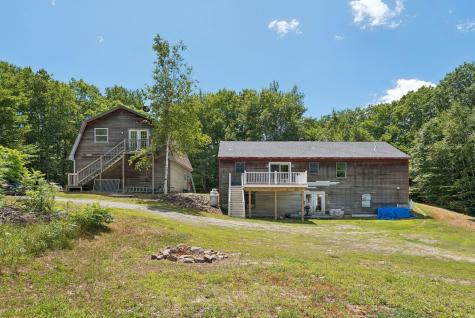 1569 Roosevelt Trail Raymond ME 04071