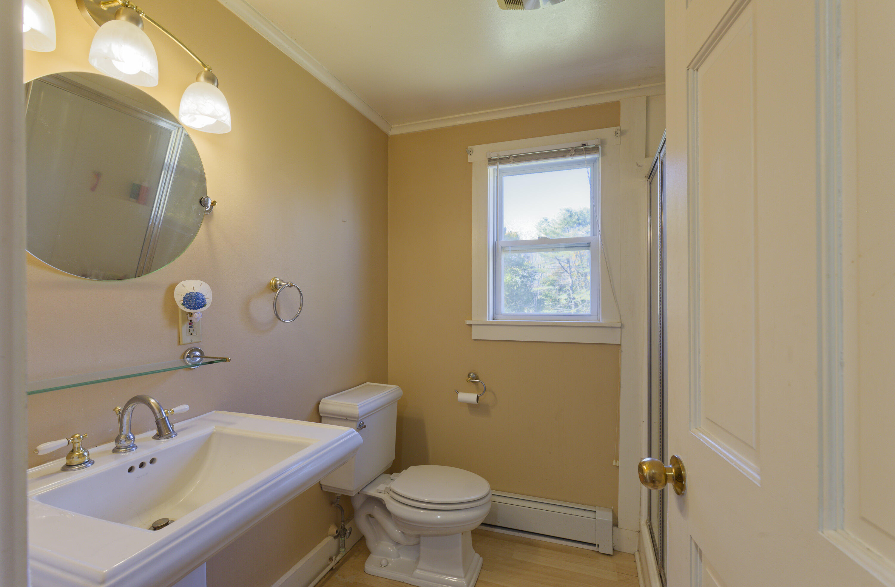 671 Boothbay Road Edgecomb ME 04556