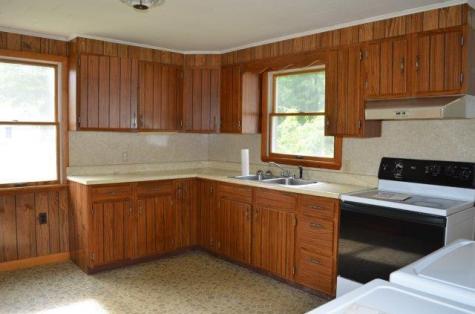 16 Meadow Street Bridgton ME 04009