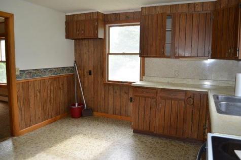 16 Meadow Street Bridgton ME 04009