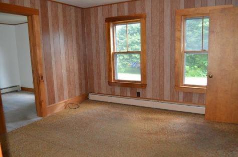 16 Meadow Street Bridgton ME 04009